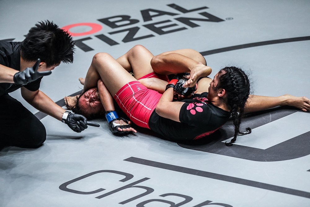 Jihin Radzuan vs Priscilla Hertati Lumban Gaol armbar